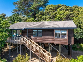 51 Frank Street, Oneroa, Waiheke Island