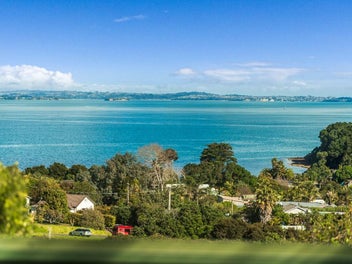 13 Moana Avenue, Surfdale, Waiheke Island