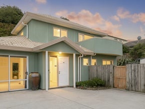 20A Bowes Crescent, Strathmore Park, Wellington