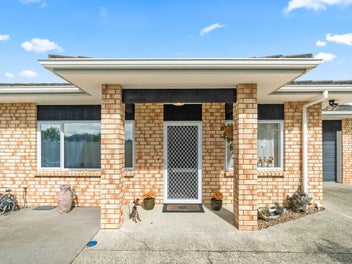 106 Signal Hill Road, Opoho, Dunedin