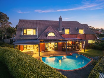 28 Connemara Court, West Harbour, Auckland