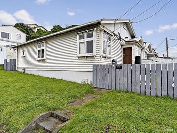 212 Rongotai Road, Rongotai, Wellington