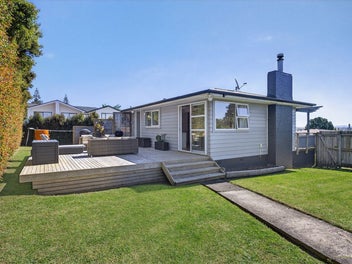 4 Carole Crescent, Pakuranga, Auckland