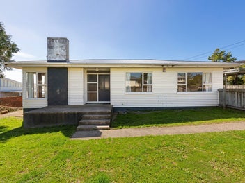 41 Leicester Street, Cannons Creek, Porirua