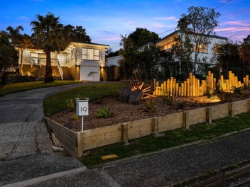 19 Highland Avenue, Titirangi, Auckland