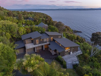 47 Whakamoenga Point, Acacia Bay, Taupō