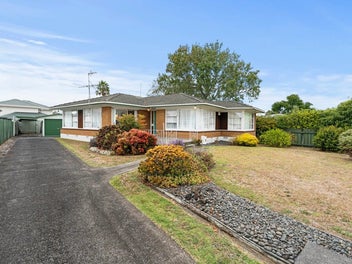 21 Hedge Row, Sunnyhills, Auckland