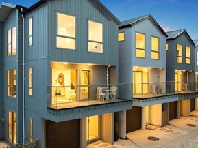 26B Trojan Crescent, New Lynn, Auckland
