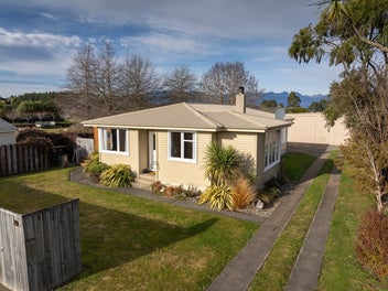 29 Excelsior Place, Manapouri, Manapouri
