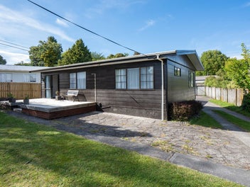 7 Tawa Street, Hilltop, Taupo
