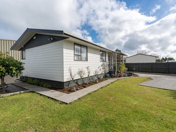 34B Odlin Crescent, Nawton, Hamilton
