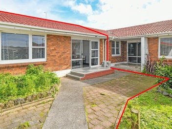 4/12 Reagan Road, Papatoetoe, Auckland
