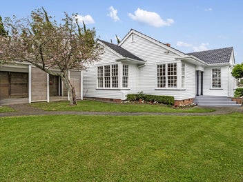54 Temple Street, Meadowbank, Auckland