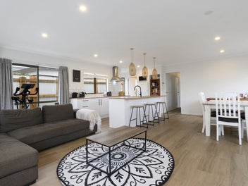 28 Bellevue Road, Brookfield, Tauranga