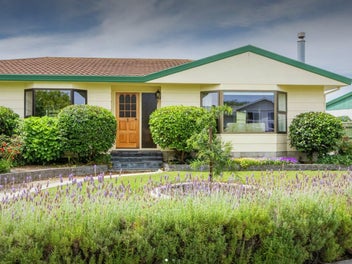 9 Deakin Place, Clive, Clive