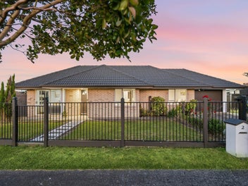 2 Ian Jones Court, Flat Bush, Auckland