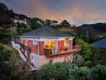22 Wharfdale Street, Macandrew Bay, Dunedin