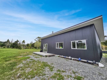 56 Pine Tree Road, Kaniere, Hokitika
