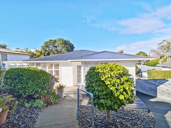 18 Selwyn Crescent, Forrest Hill, Auckland