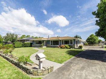 235 Kenilworth Road, Mayfair, Hastings