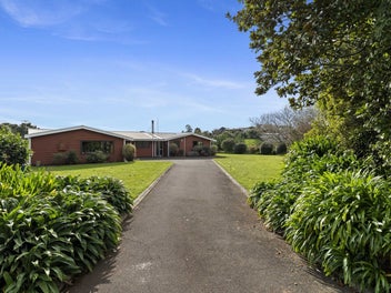 6 Byron Place, Whalers Gate, New Plymouth