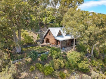 7 Cannon Hill Crescent, Mount Pleasant, Christchurch
