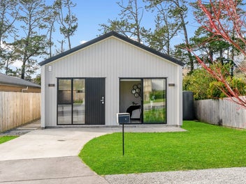 35 Rongomai Street, Helensville, Helensville