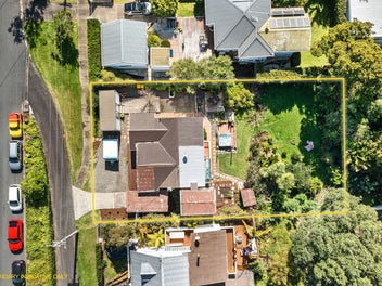 5 Bank Street, Hillcrest, Auckland