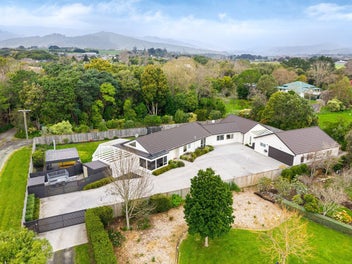 52 County Road, Otaki