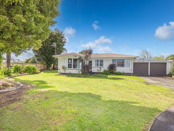 16 Thornton Place, Melville, Hamilton