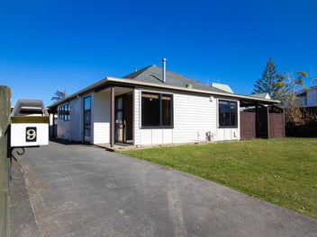 9 Papawai Place, Milson, Palmerston North