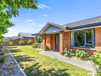 4 Ernest Place, Brightwater