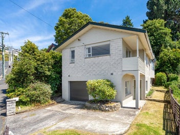 30 Leckhampton Court, Clyde Hill, Dunedin