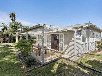 9 Quadrant Road, Onehunga, Auckland