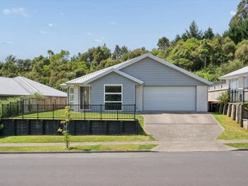 45 Pakanga Grove, Pyes Pa, Tauranga
