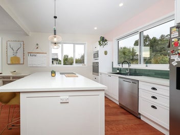 77 Main Road, Fairfield, Dunedin