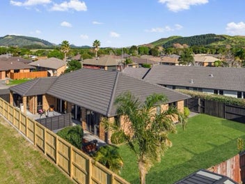 64 Arabian Drive, Papamoa Beach, Papamoa