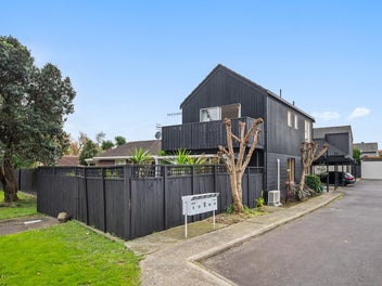 9 Pohutukawa Place, Ellerslie, Auckland