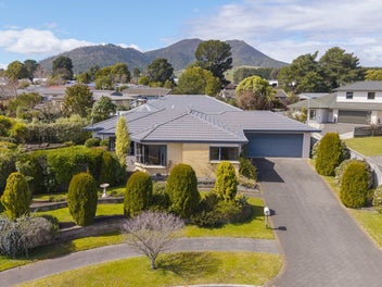 32 Balmoral Drive, Hilltop, Taupo