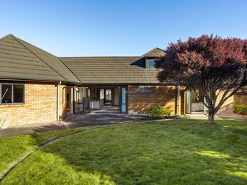 9 Jaemont Court, Huntington, Hamilton