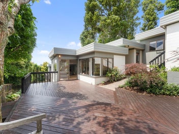 8 Harper Street, Chatswood, Auckland