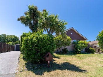 11 Gibson Drive, Hornby, Christchurch
