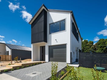 2 Kotiu Place, Massey, Auckland