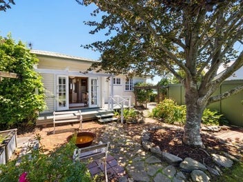 3 Marine Terrace, Bayswater, Auckland