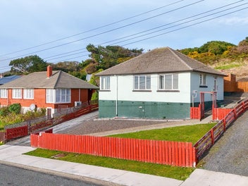 200 Lagan Street, Bluff, Bluff