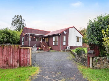 82 Glen Road, Ranui, Auckland