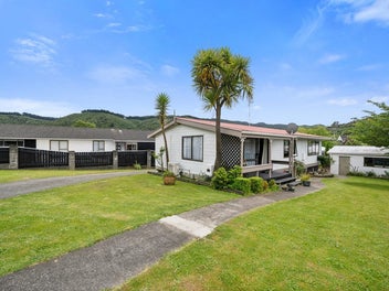 10 Jasper Grove, Birchville, Upper Hutt