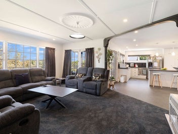 2 Montgomery Road, Otamatea, Whanganui