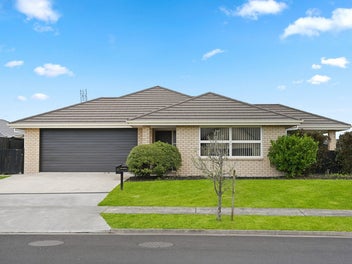 22 Ladeira Place, Fitzroy, Hamilton