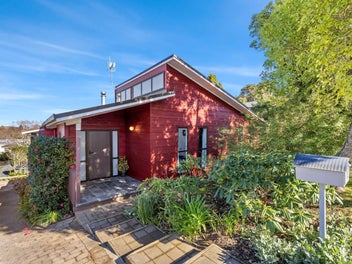 132 Dinsdale Road, Dinsdale, Hamilton